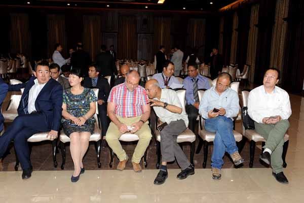 bashundhara-cement-and-chinas-long-jian-road-and-bridge-construction-contracts-3